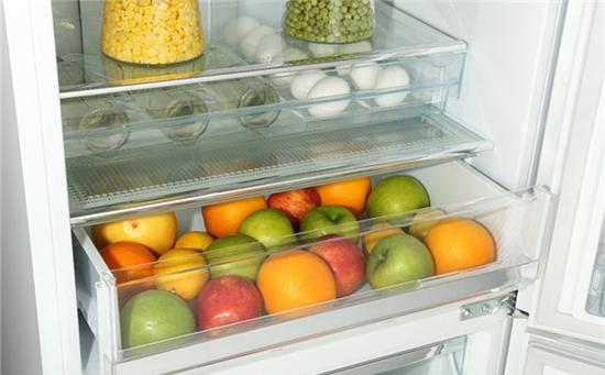 GE冰箱冷藏室为什么会有积水？