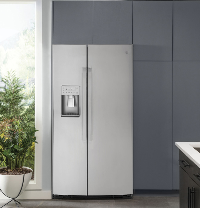 GE Profile 21.9深度嵌入双门冰箱